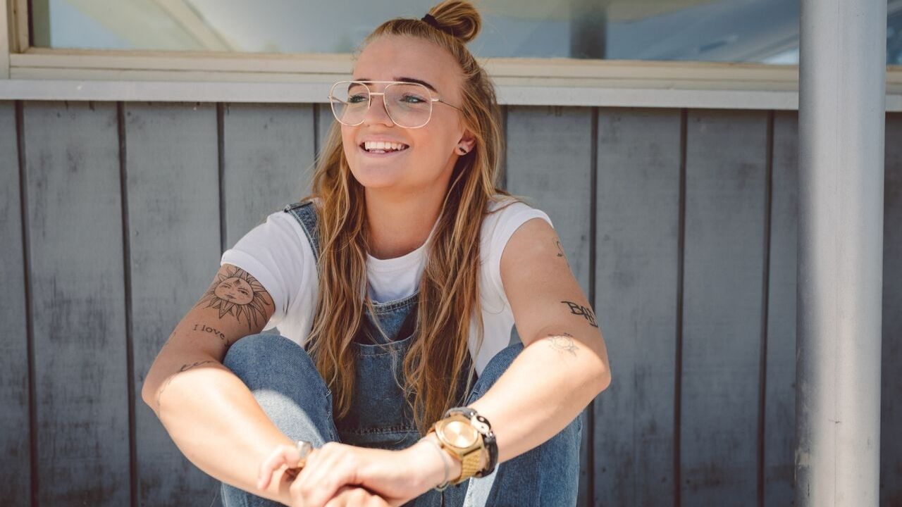 Who Is G Flip Dating? Marriage, Net Worth & Timeline