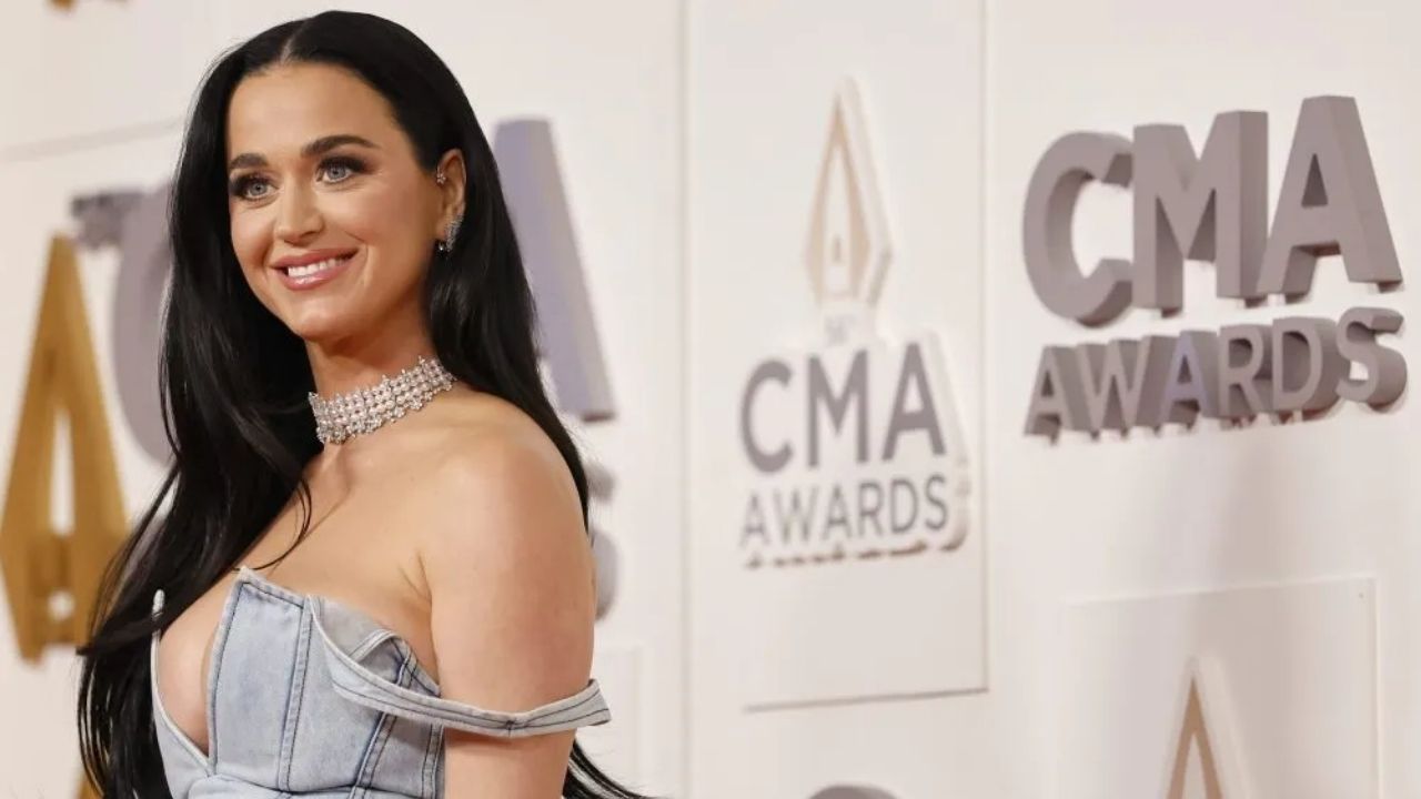 Who Is Katy Perry Dating Now? Dating History & Status