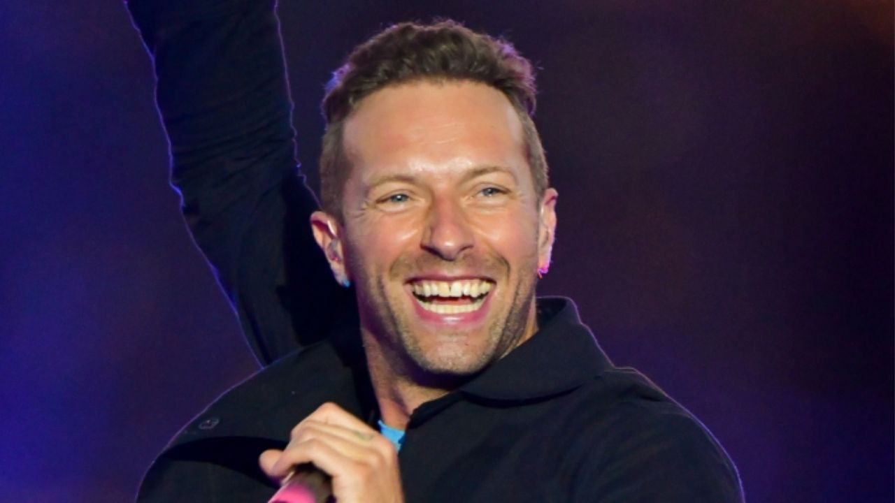 Who Is Chris Martin Dating? Relationship & Net Worth